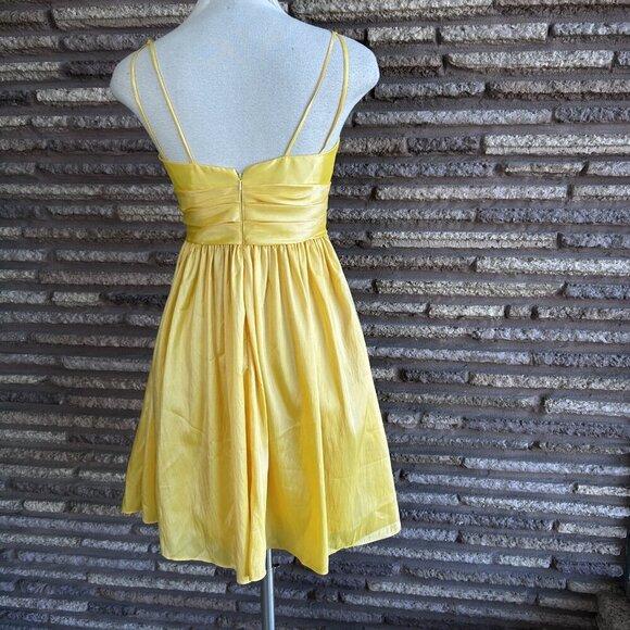 WTOO by Watters & Watters Yellow Satin Prom Bridesmaid Dress Size 2 - Picture 7 of 12